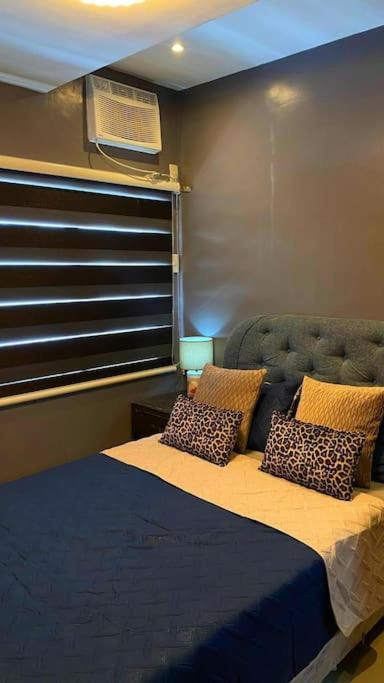 Staycation At Ethon's Apartamento *