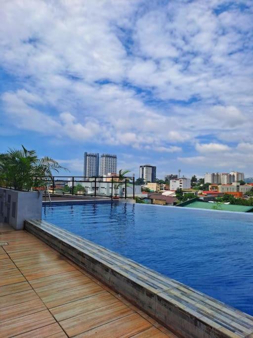 Staycation At Ethon's
