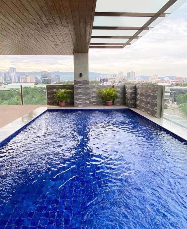 Aparthotel Affordable In Just Across Sm Mall *