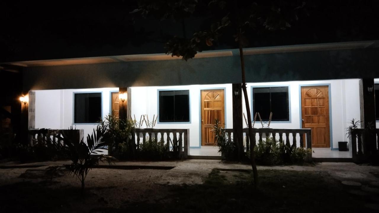 Elen - Island Fan #2 Guest house