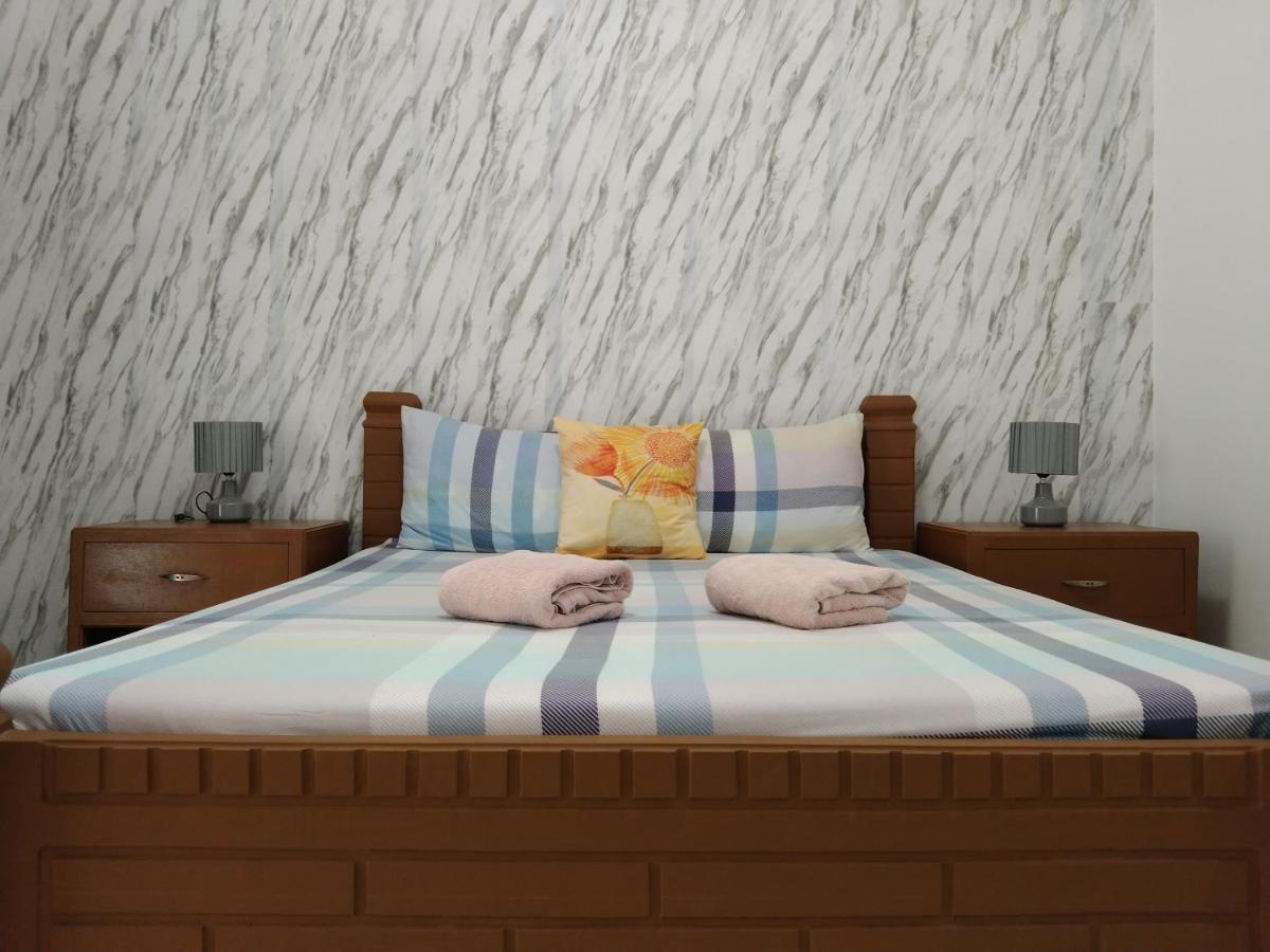 Elen - Island Fan #2 Guest house Logon