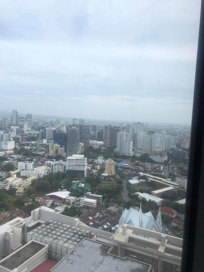 Jojies Crib Horizons101 One Bedroom Penthouse