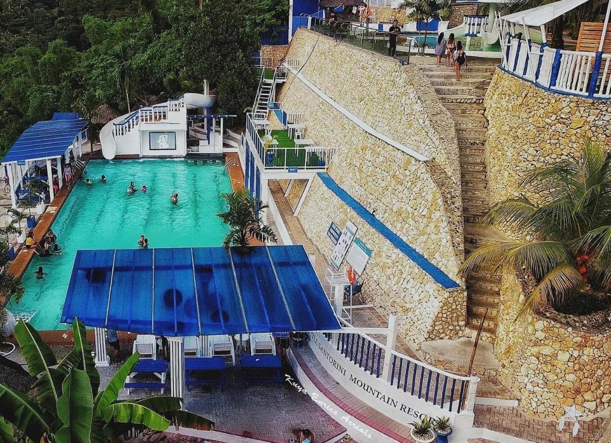 Little Santorini Mountain Resort Cotcot