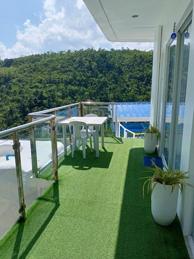 Little Santorini Mountain Resort *