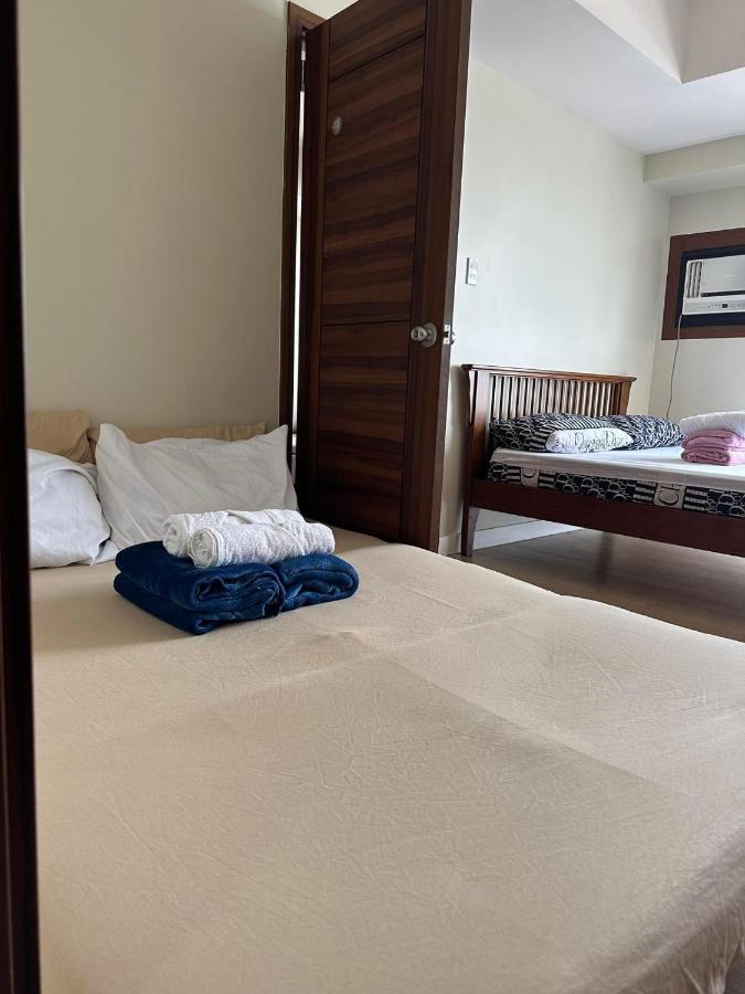 Jojies Crib Horizons101 One Bedroom Penthouse * Cebu
