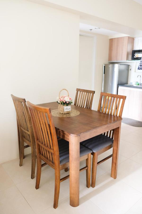 Spacious 1br Corner Unit In It Park *