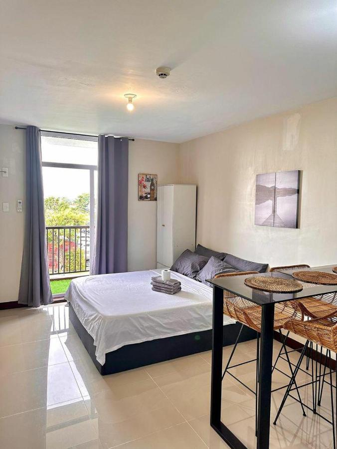 Affordable In Mactan, Cebu With Wifi Apartment *