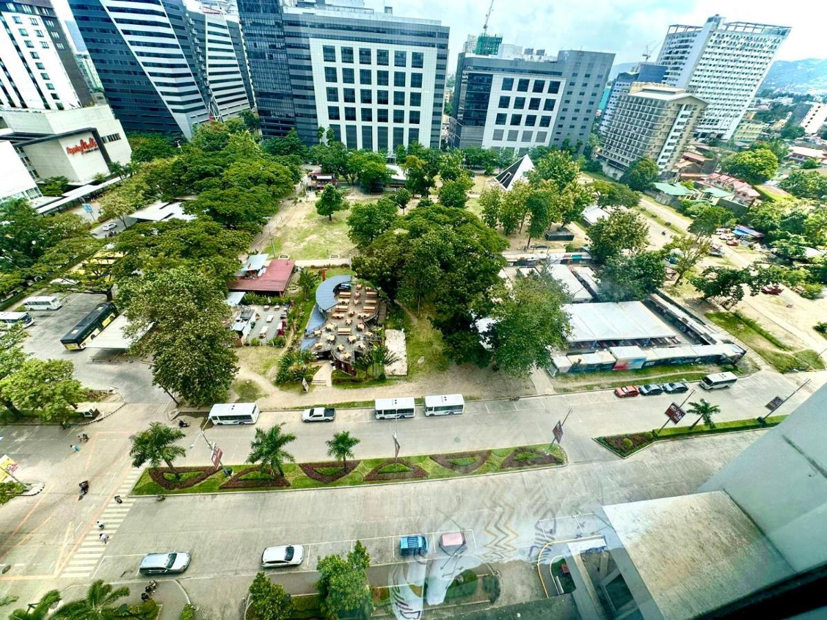 Aparthotel Affordable Ayala Avida It Park Across Ayala Mall Bloc Sugbu Mercado *