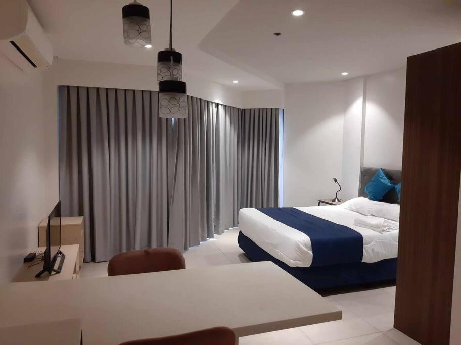 Apartment The 8th Floor Ocean View At Tambuli