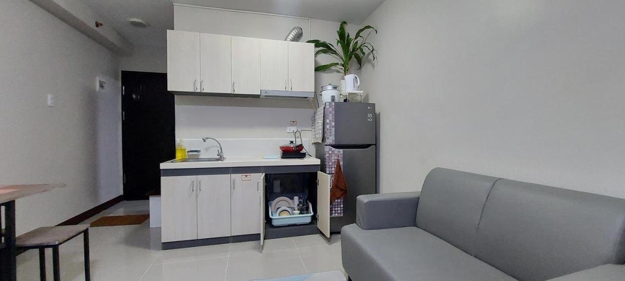 Dracarys Place 2 With Balcony Unlimited Wifi Lapulapu View