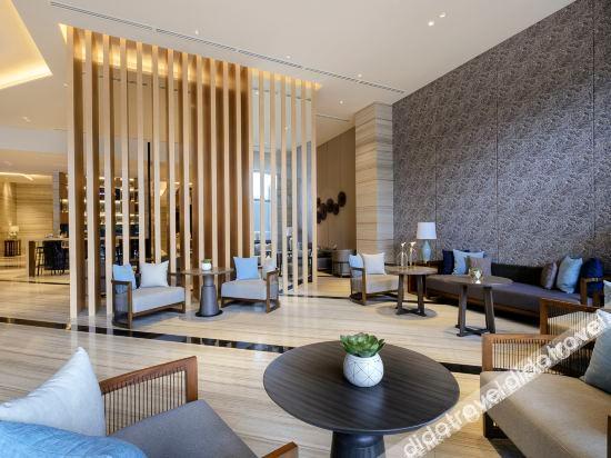 Savoy Mactan Hotel 4*