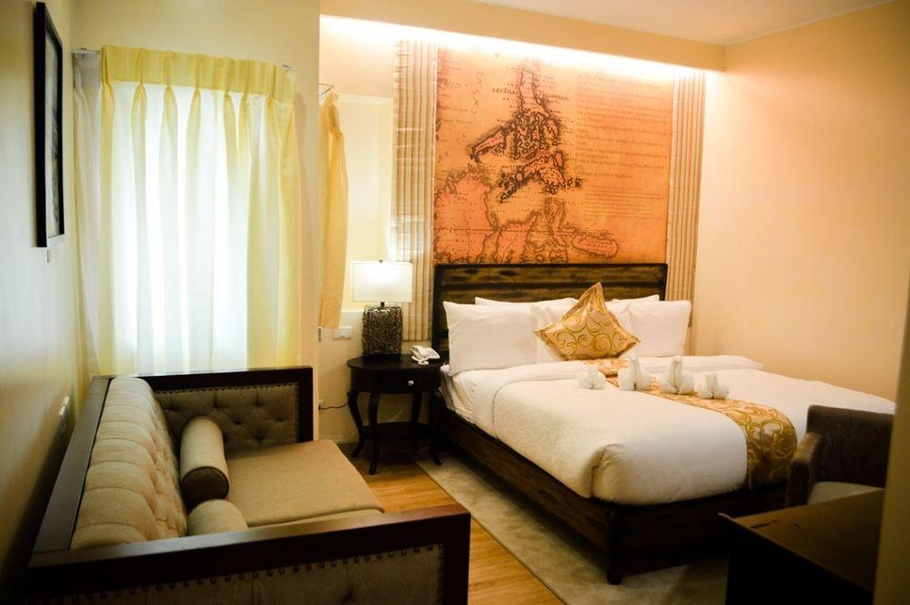 Hotel Palm Grass