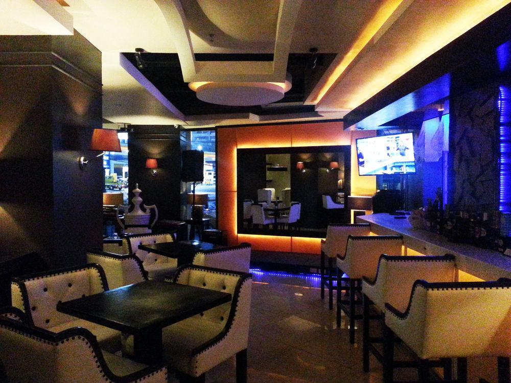 Oyo 187 The Maxwell Cebu