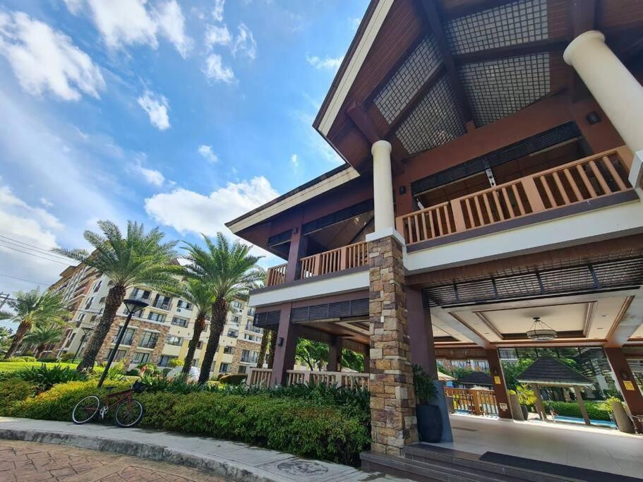 One Oasis Fully Furnished With Balcony Apartamento
