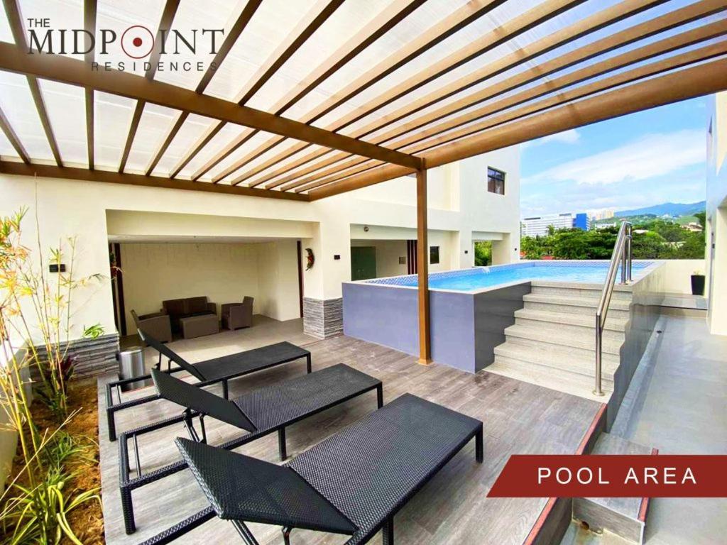 Aparthotel 2 Bedroom @ Midpoint Residences W/ View *