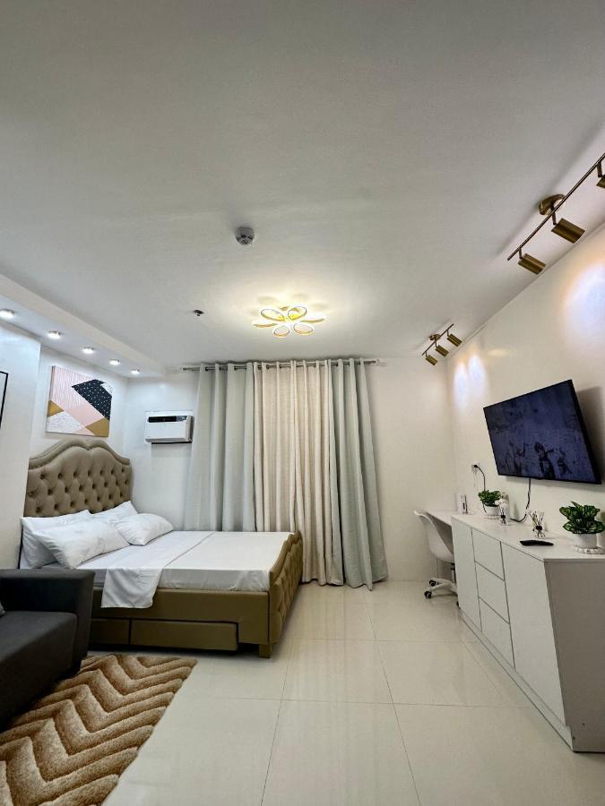 Bamboo Bay With Wifi & Pool Condotel * Mandaue City