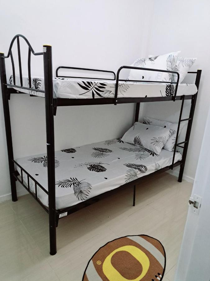 Violet Apartment *