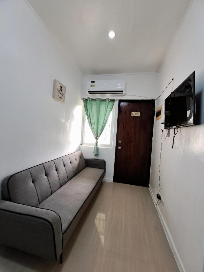 Apartment Violet