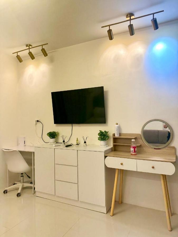 Bamboo Bay With Wifi & Pool Condotel * Mandaue City