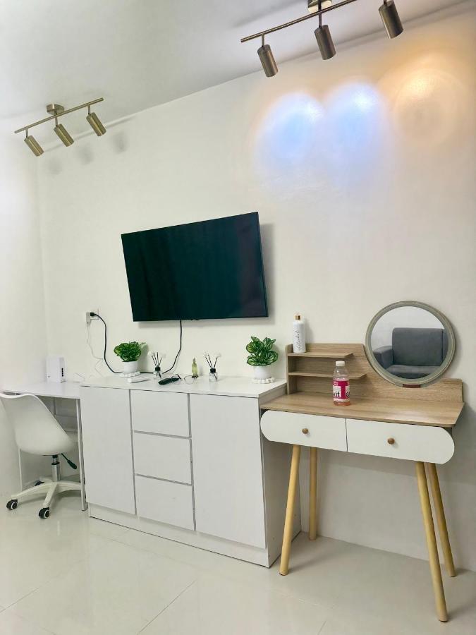 Bamboo Bay With Wifi & Pool Condotel * Mandaue City