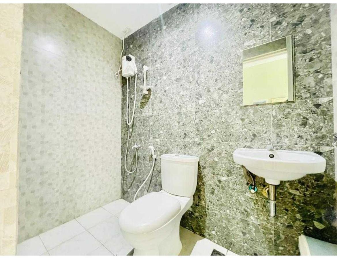 Oyo 1008 Armond 3*