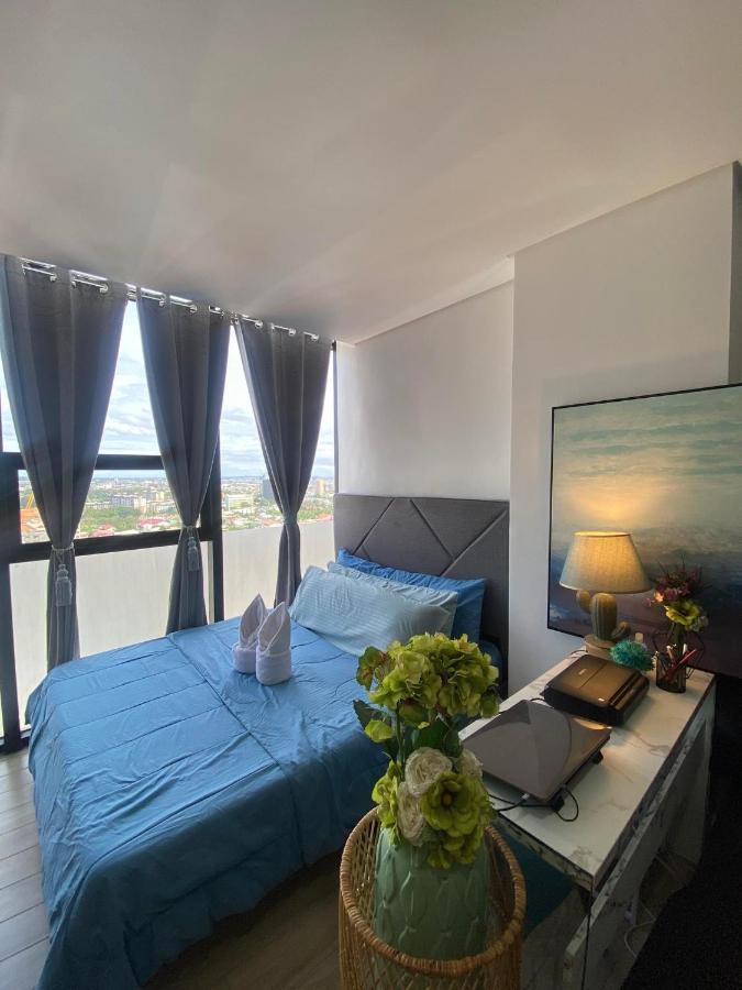 Your Near The Life Aparthotel Cebu