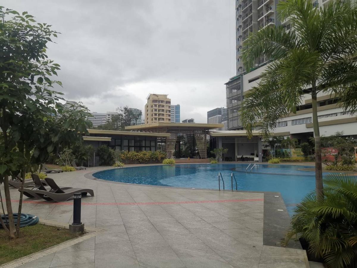 Grand Residences Unit - Walking Distance To It Park Aparthotel