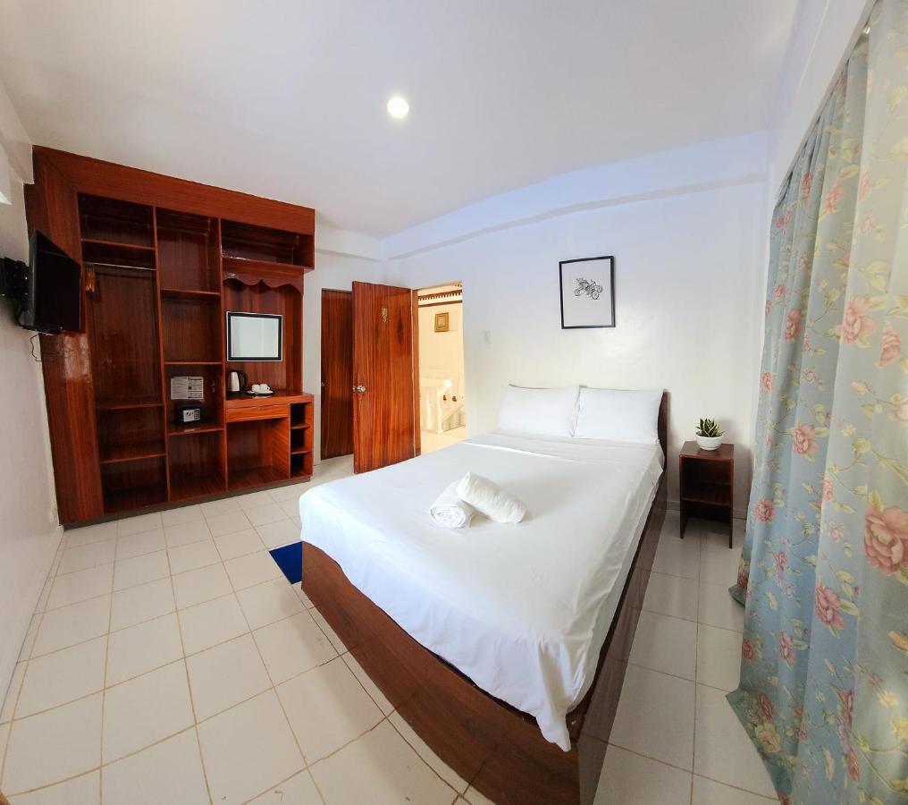 The Victorian By Stevrena 4*
