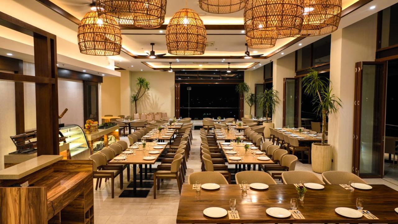 Cebu One Tectona
