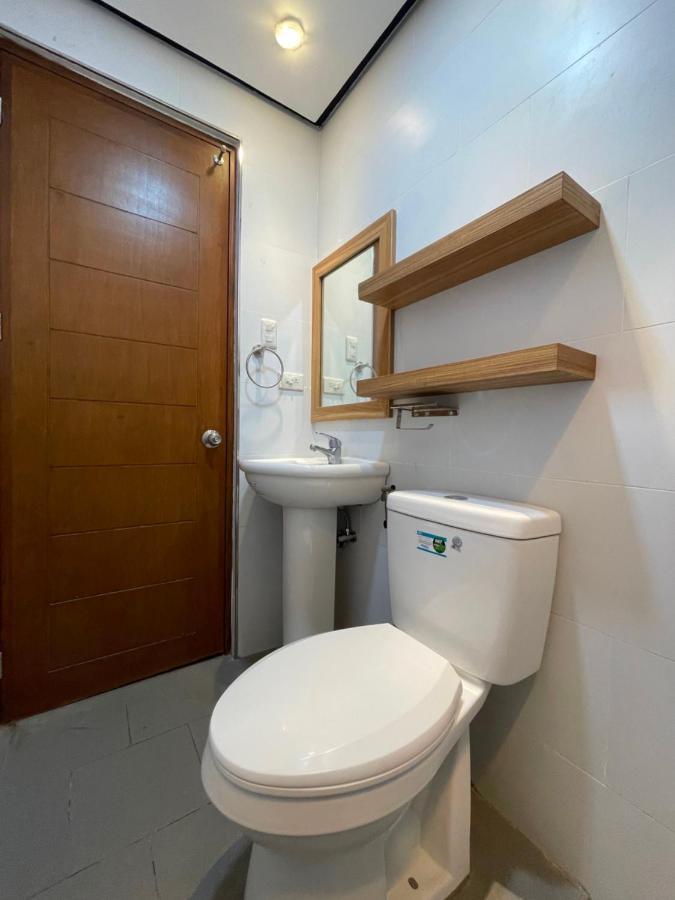 Oyo 982 Boulevard House Hotel
