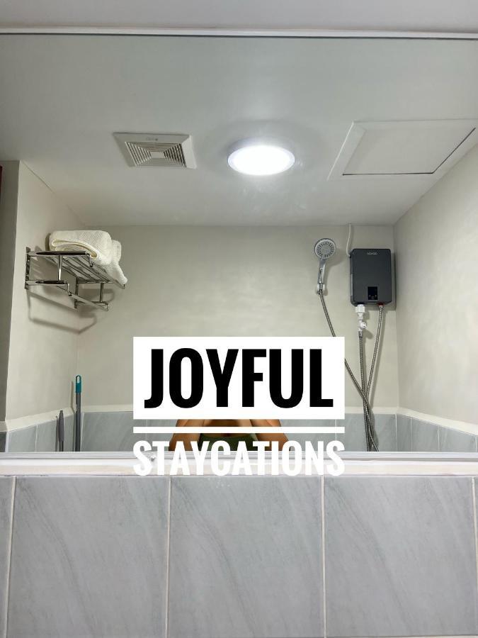 With Resort-like Living, Everyday *