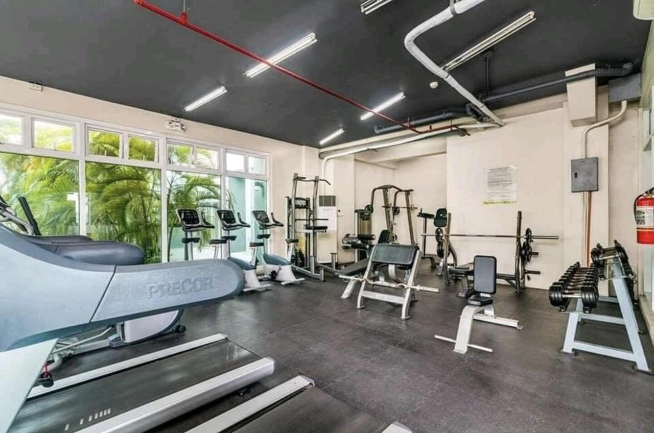 Aparthotel Group-friendly With Mall Access *