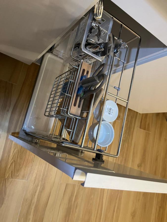 Aesthetic Functional Minimalist Space Sunvida Tower Sv1716 *