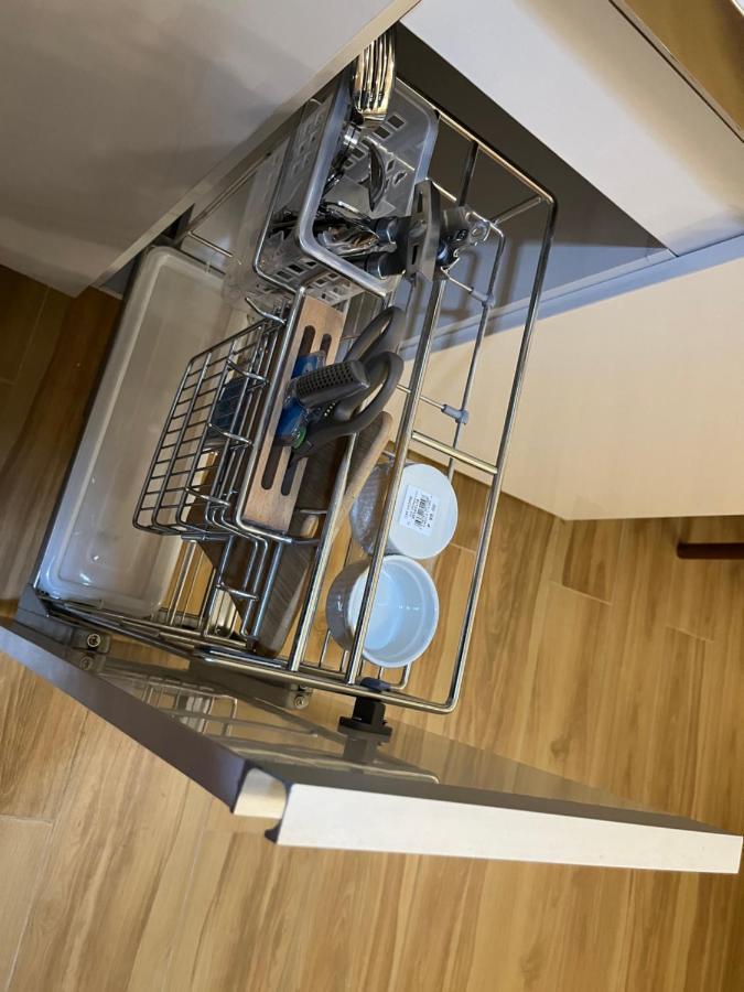 Aesthetic Functional Minimalist Space Sunvida Tower Sv1716 Cebu