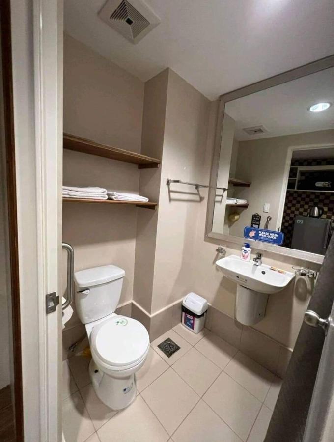 Unit 807 Sunvida Tower Across Sm Cebu