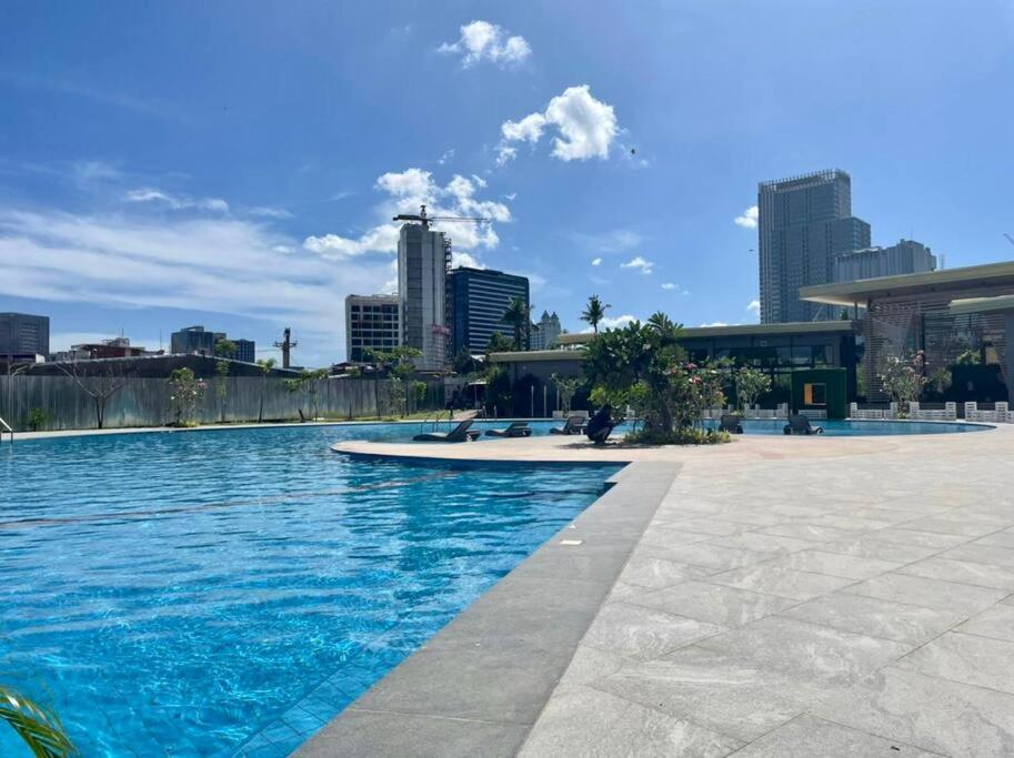 Spacious And Stunning At The Heart Of Cebu