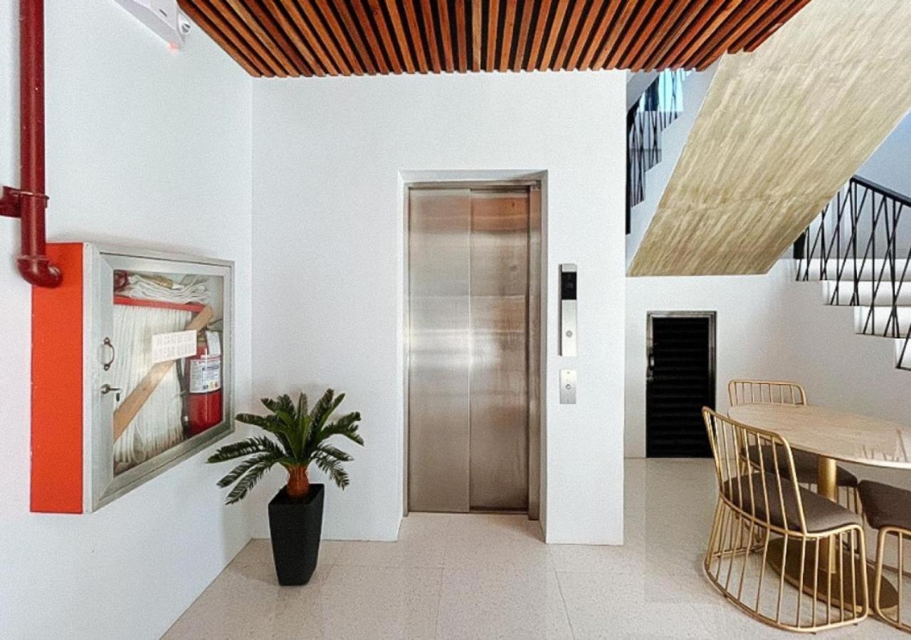 Hotel Rudhil's Place