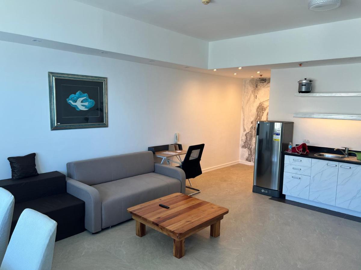 Apartment La Mirada Residences Sea-view Lapu-Lapu City