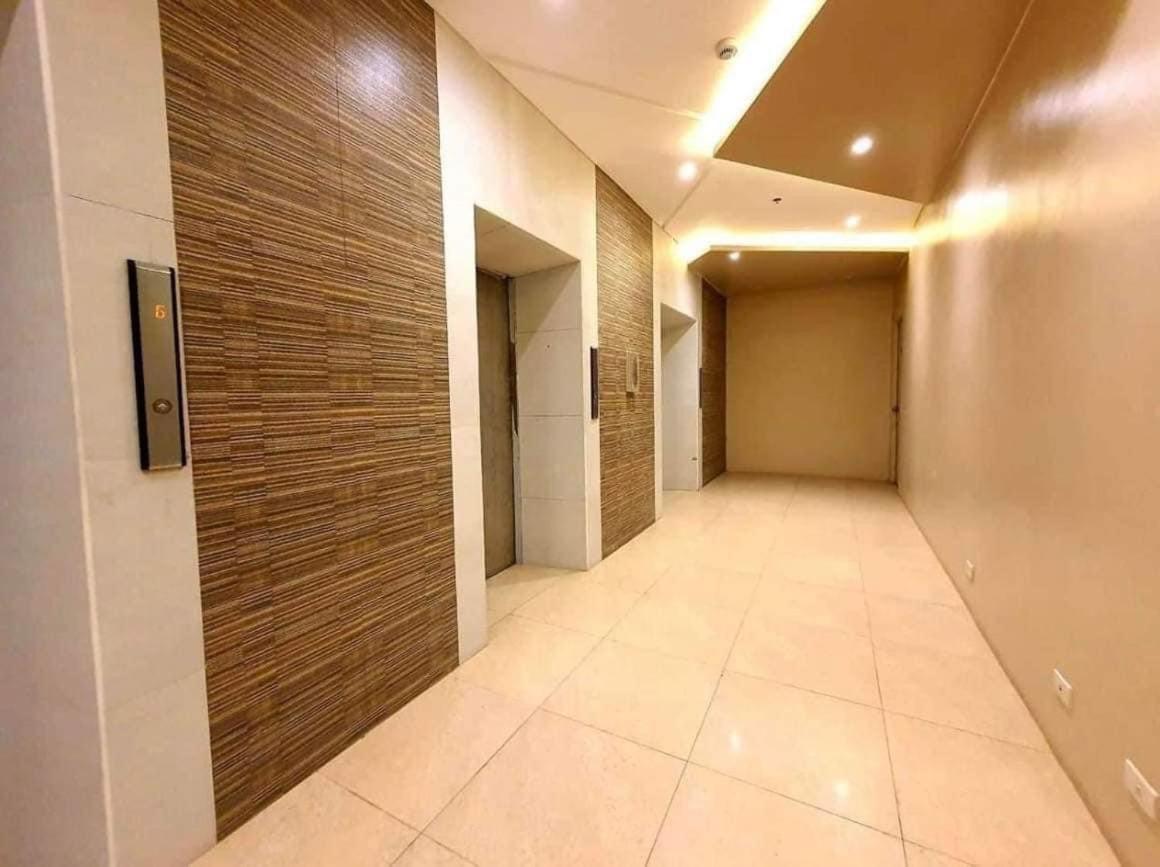 2506 Sunvida Tower Across Sm Apartment Cebu