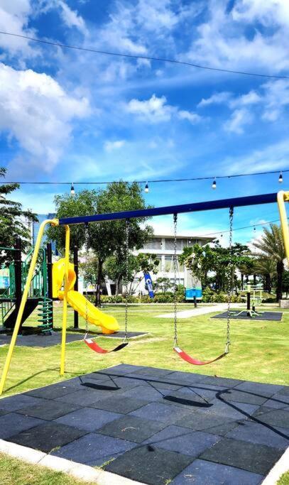 Neroki's Crib Cozy & Luxurious Staycation! Apartamento Cebu