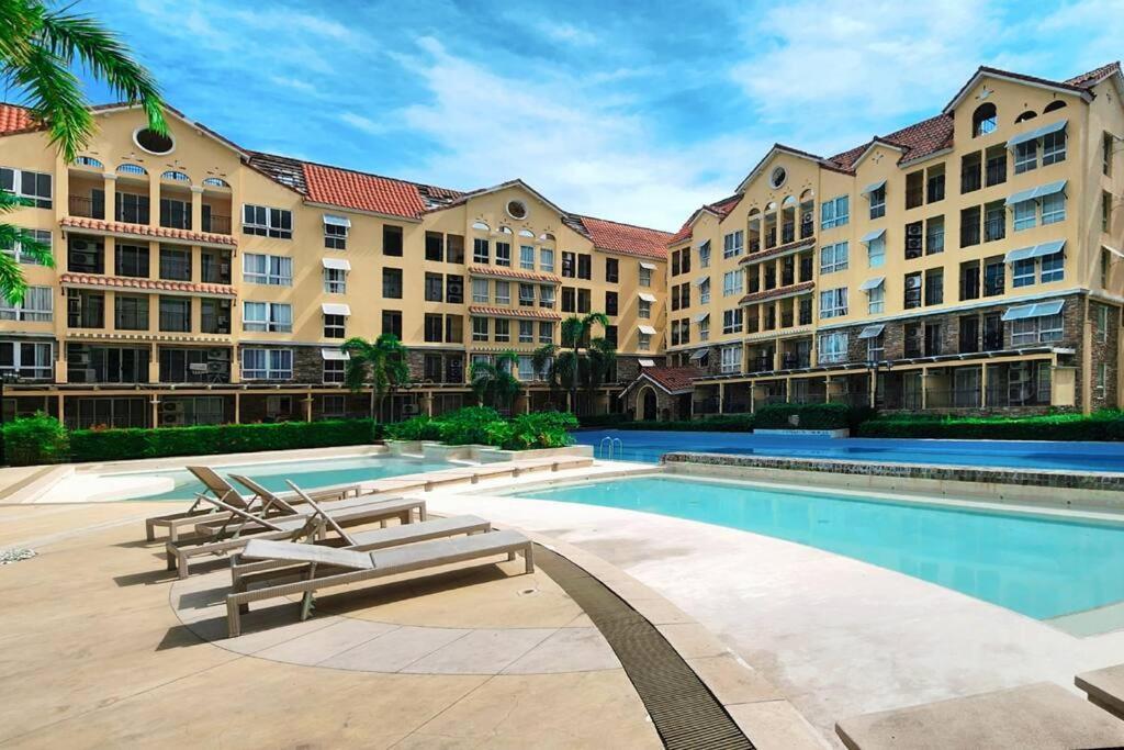 Neroki's Crib Cozy & Luxurious Staycation! Apartamento Cebu