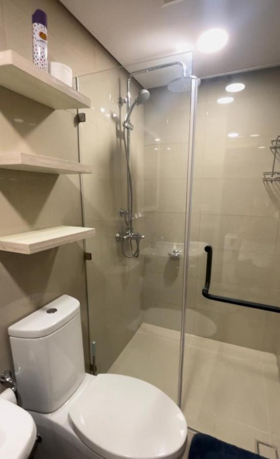 38 Park Avenue Right In The Heart Of It Park Cebu, 55 Inches Tv, Wifi Apartment *