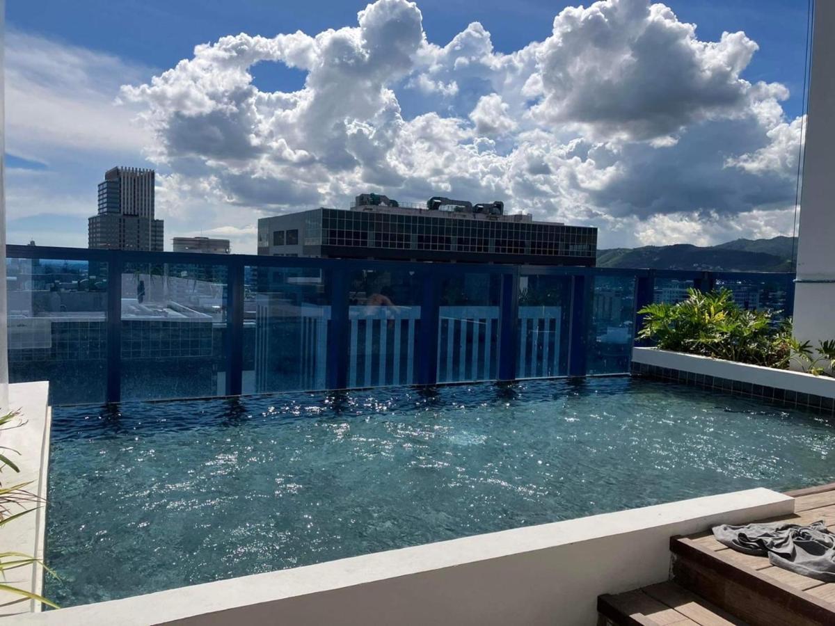 38 Park Avenue Right In The Heart Of It Park Cebu, 55 Inches Tv, Wifi * Tabok
