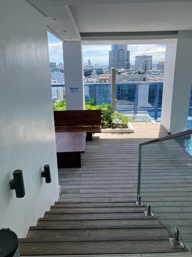Apartment 38 Park Avenue Right In The Heart Of It Park Cebu, 55 Inches Tv, Wifi Tabok