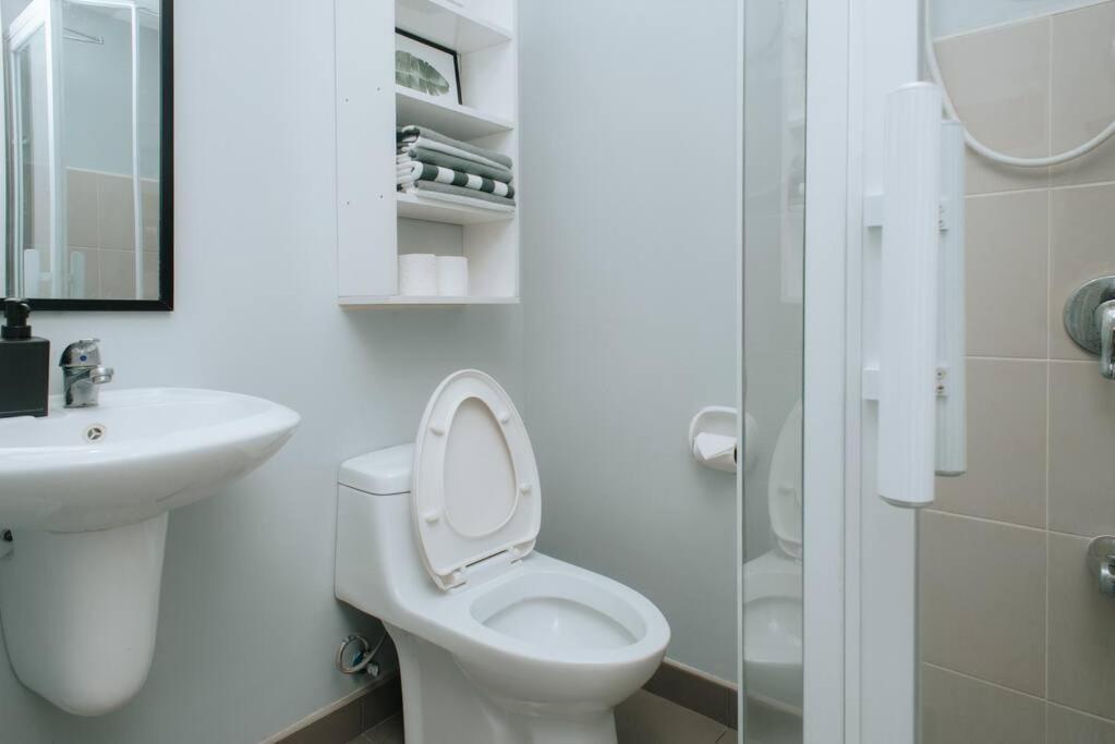 Unit At Avida Towers Riala Tower 2 It Park With Pool And Wifi * Cebu