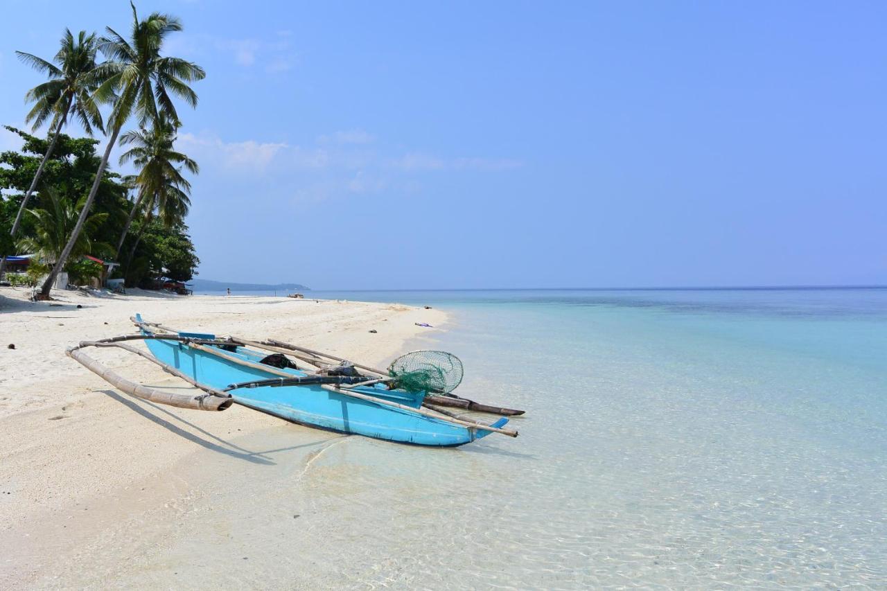 Bed & Breakfast Lambug Beach Homestay