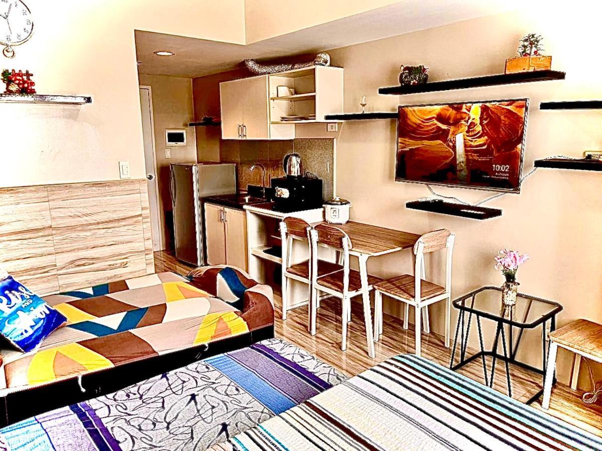 Bed & Breakfast Across Sm Sunvida Tower Unit Cebu