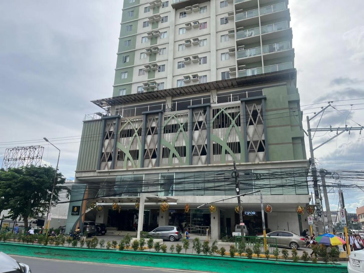 Across Sm Sunvida Tower Unit Bed & Breakfast *