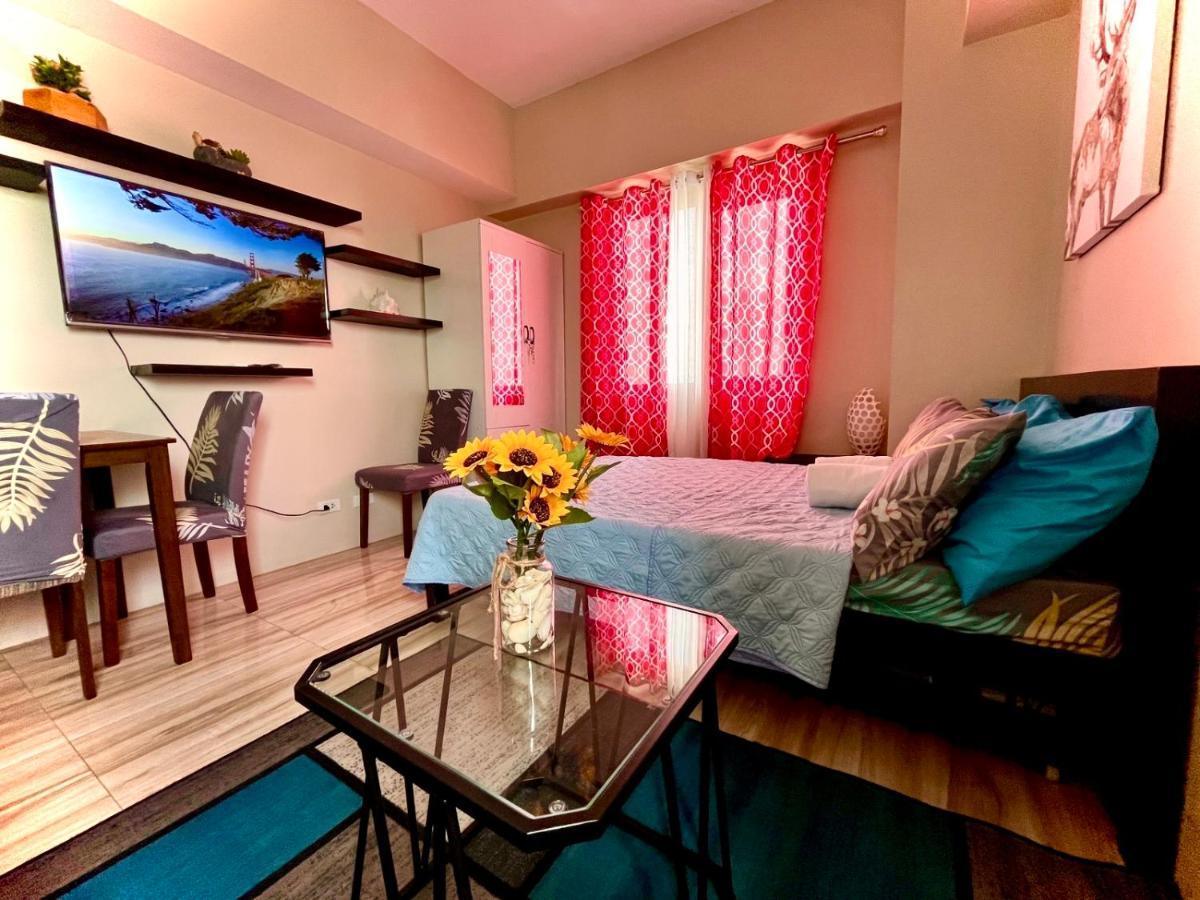 Bed & Breakfast Across Sm Sunvida Tower Unit