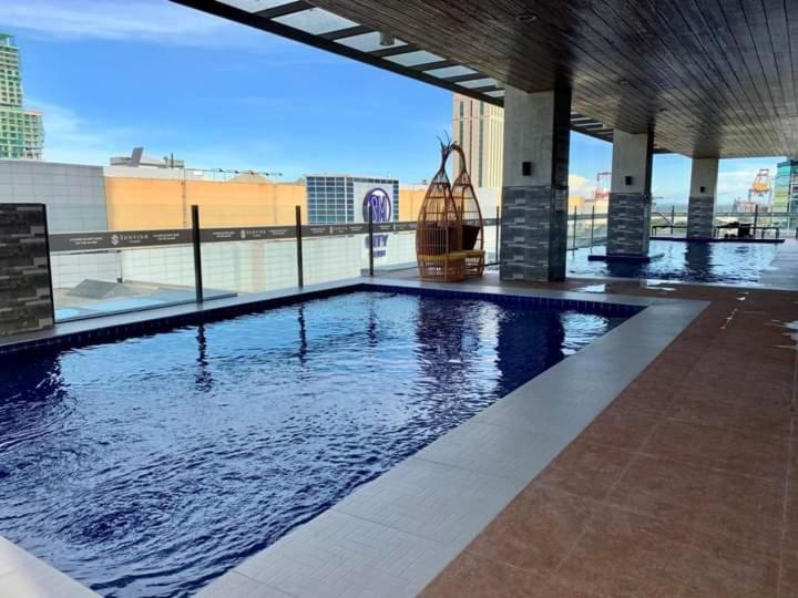 Arthomes At Sunvida Tower *